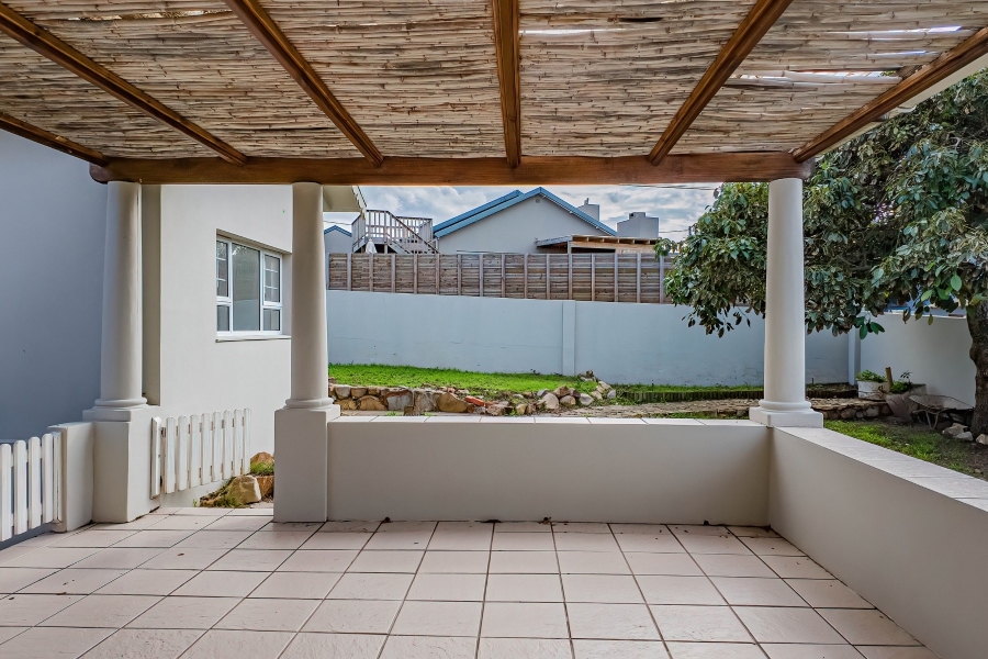 3 Bedroom Property for Sale in Upper Robberg Western Cape